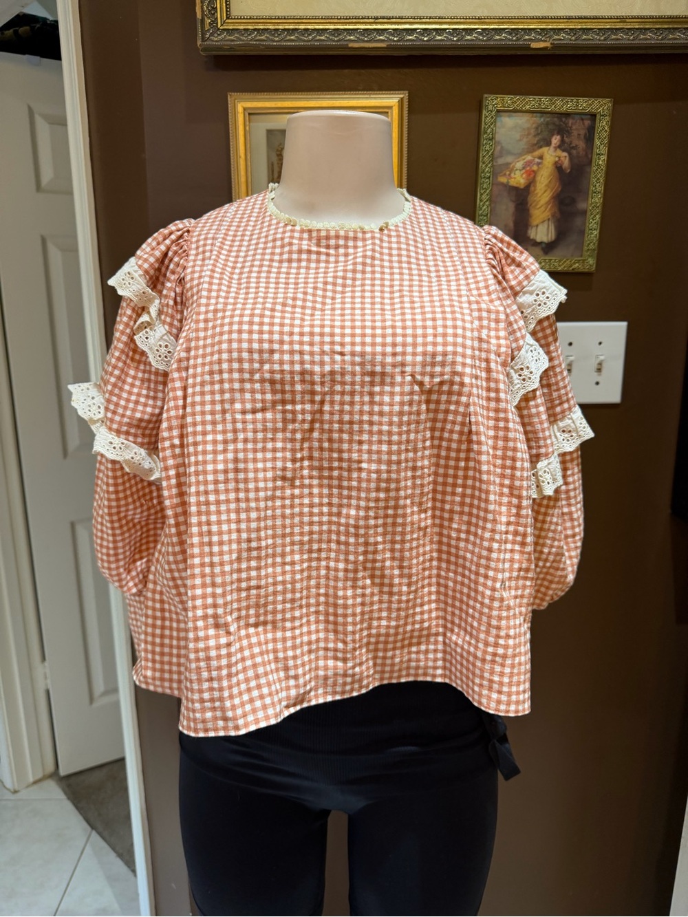 HUNTER BELL Cream & Orange Gingham Lace-Trim Blouse